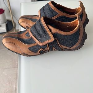 Merrell size 7 shoes